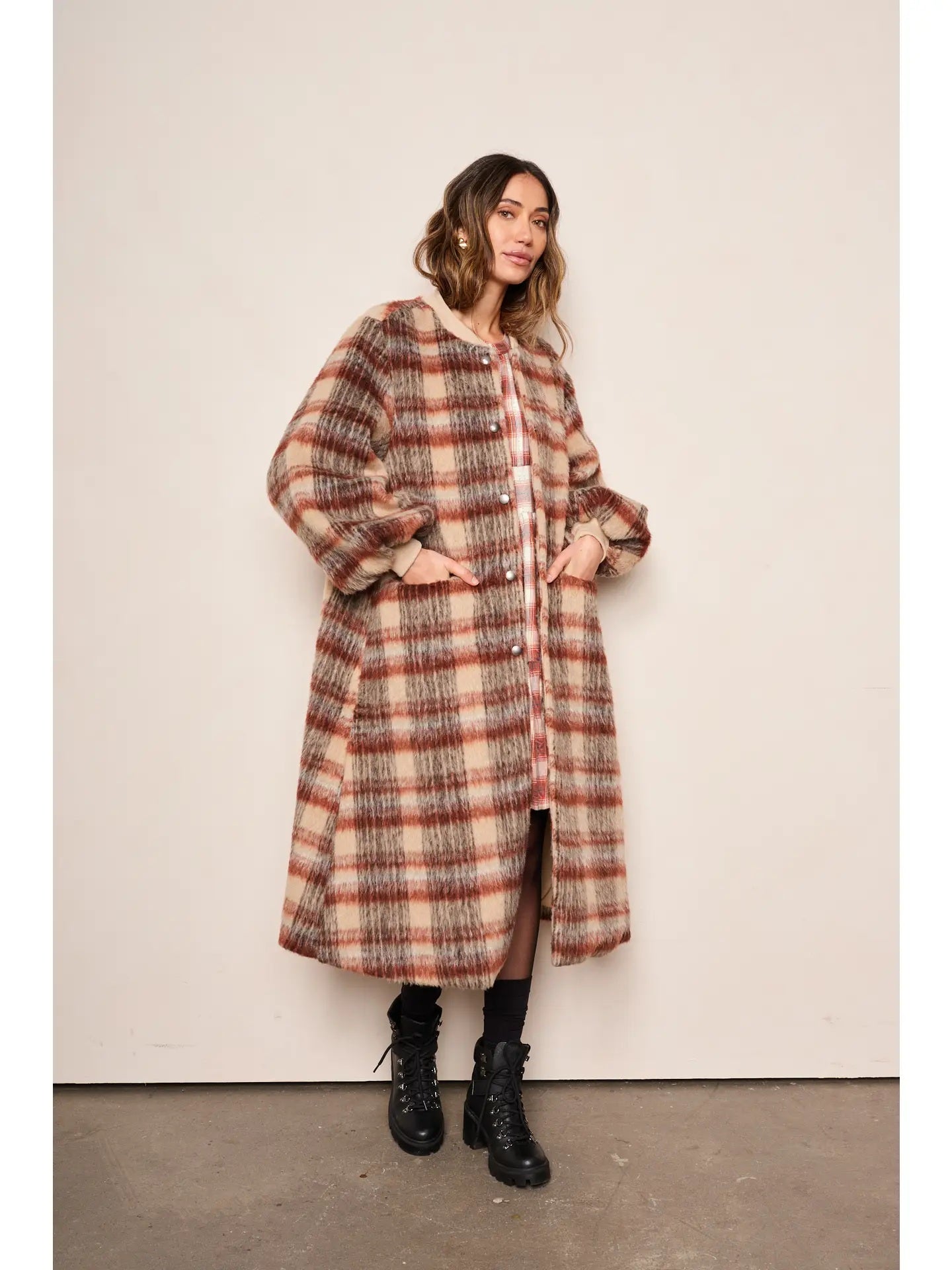 dRA, Cameron Coat
