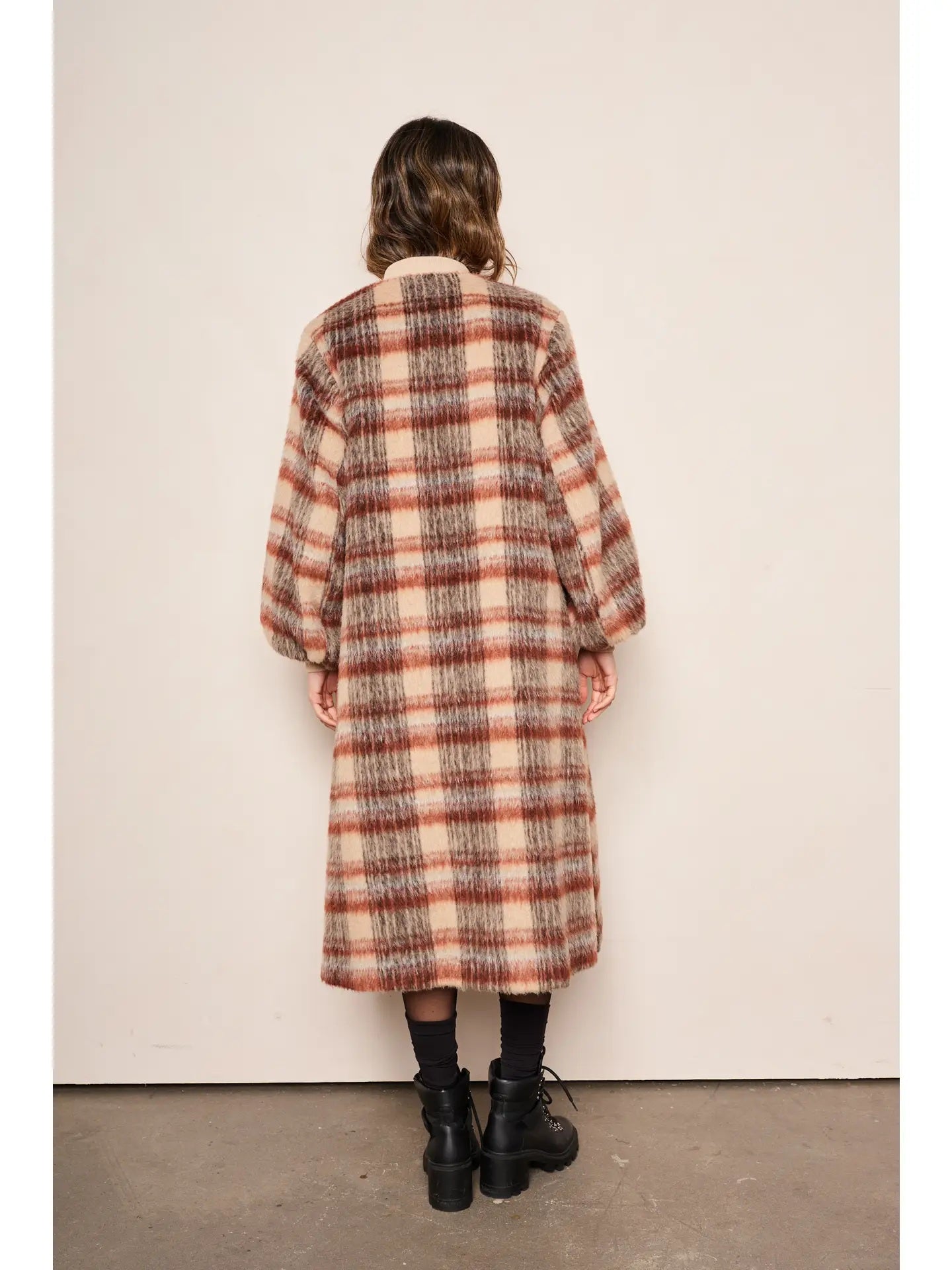 dRA, Cameron Coat