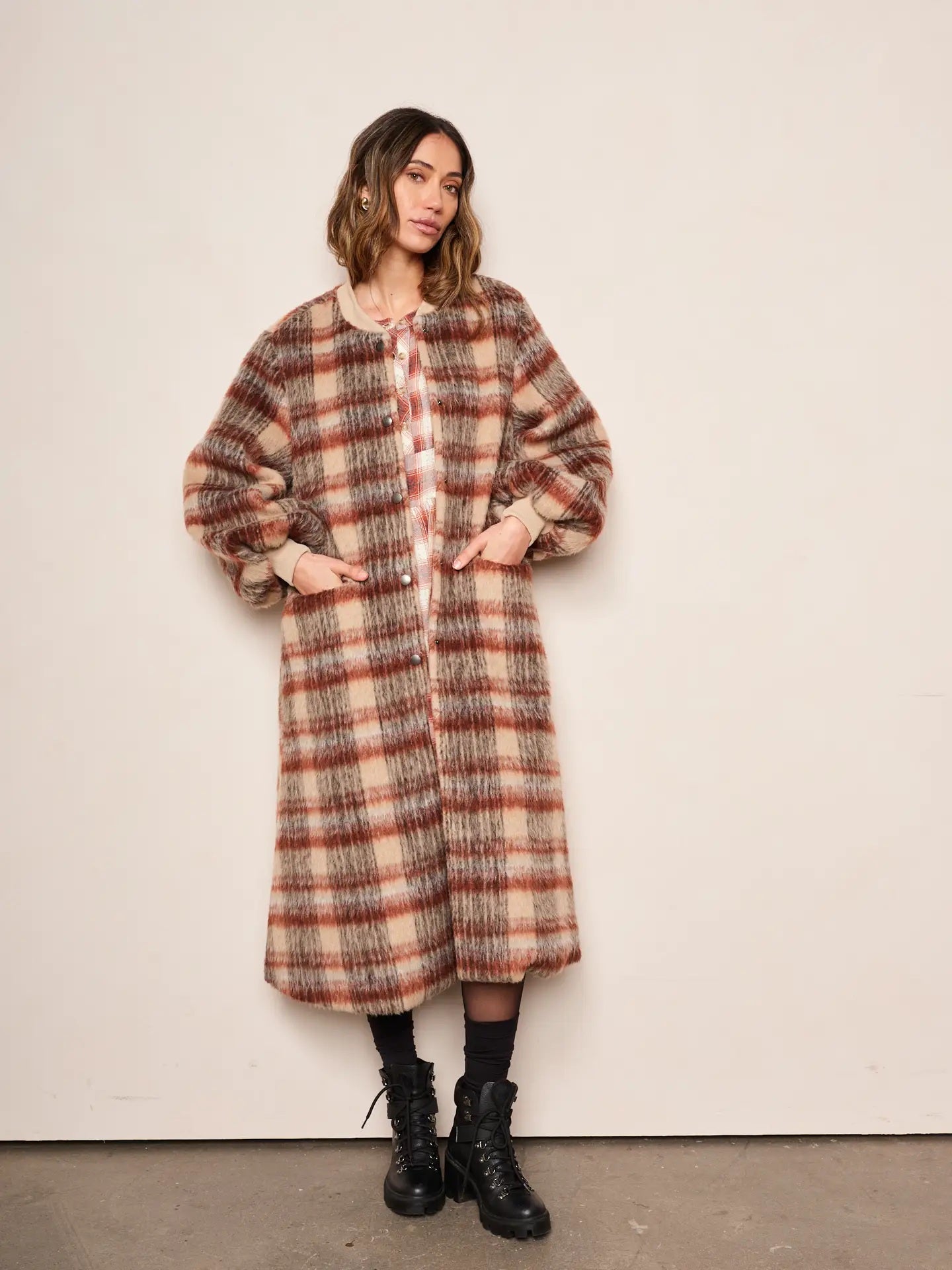 dRA, Cameron Coat