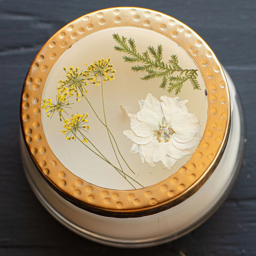 Rosy Rings, Honey Tobacco Medium Pressed Floral Candle - Boutique Dandelion