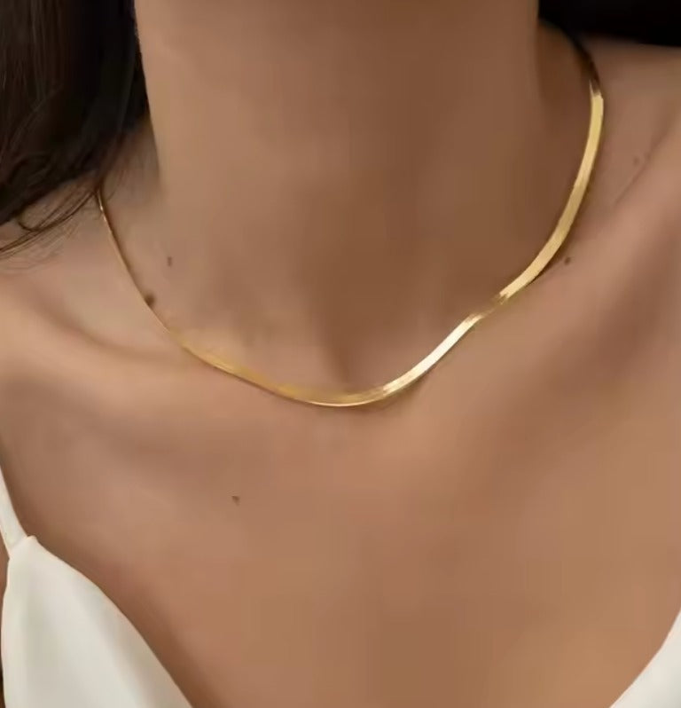 Sery Snake Chain Necklace