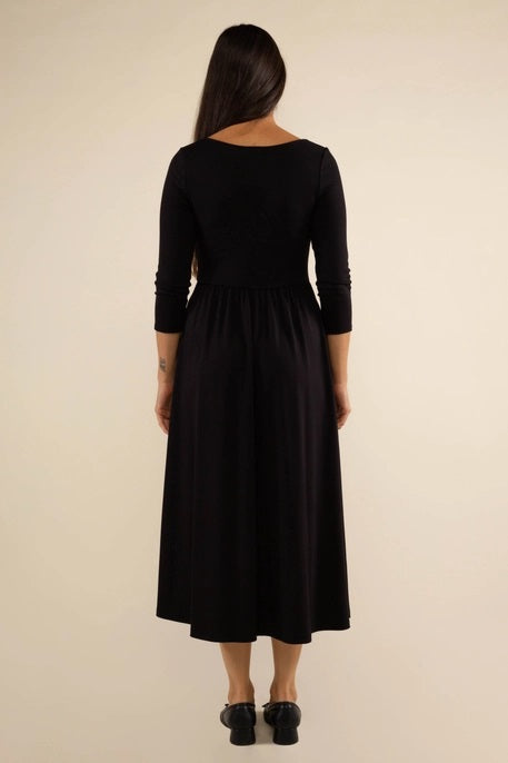 Lake 3/4 Sleeve Swing Dress