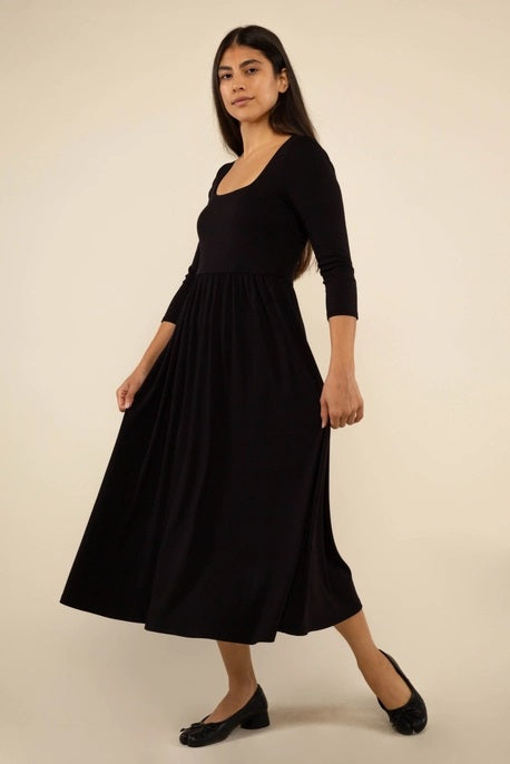 Lake 3/4 Sleeve Swing Dress