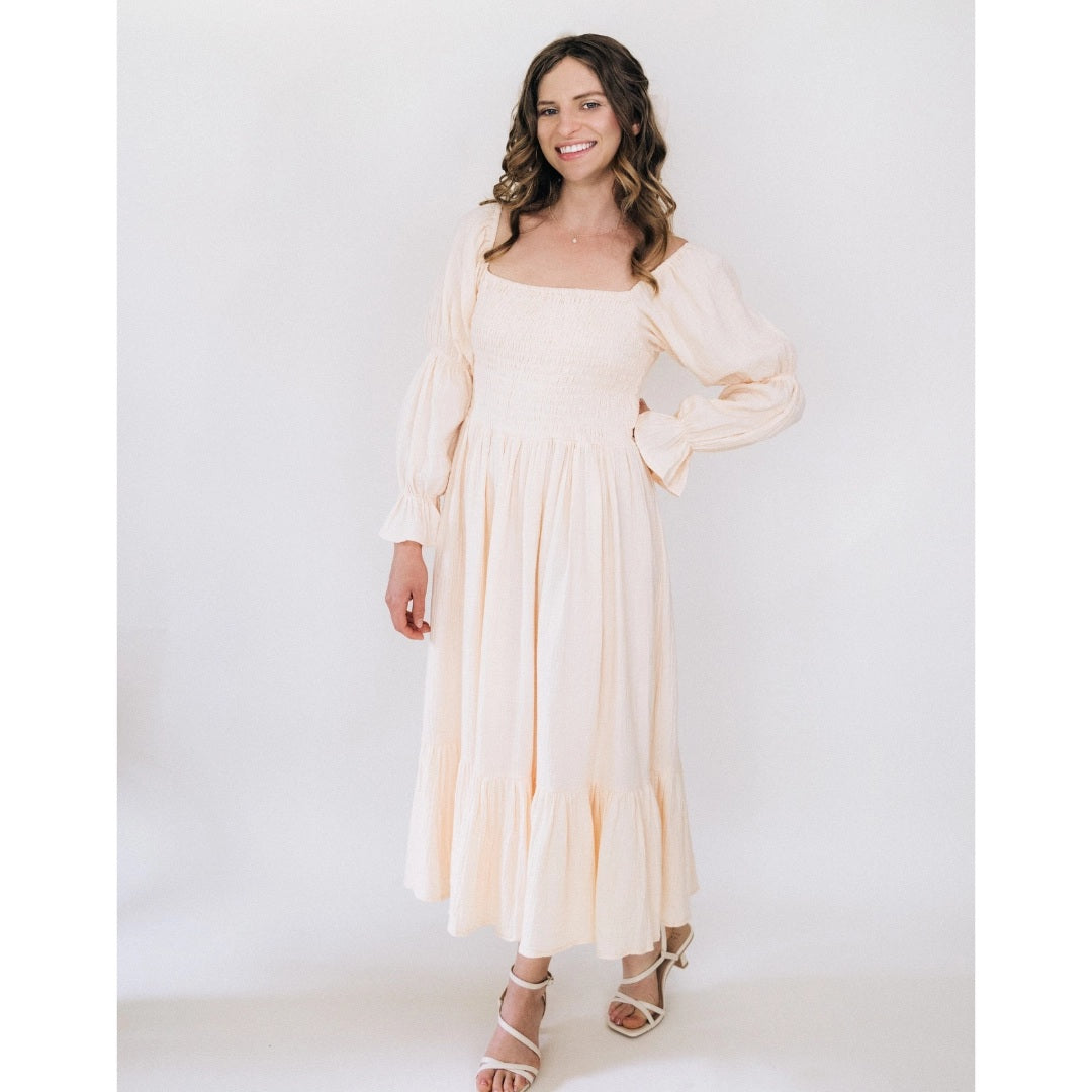 Muslin Puffed Sleeve Mommy & Me Dress, Matching Dresses, Family Photos, Outfit Idea for Family Photos, Mom and Daughter, Mom and Infant, Mom and Child Muslin Puffed Sleeve Mommy & Me Dress, Matching Dresses, Family Photos, Outfit Idea for Family Photos, Mom and Daughter, Mom and Infant, Mom and Child