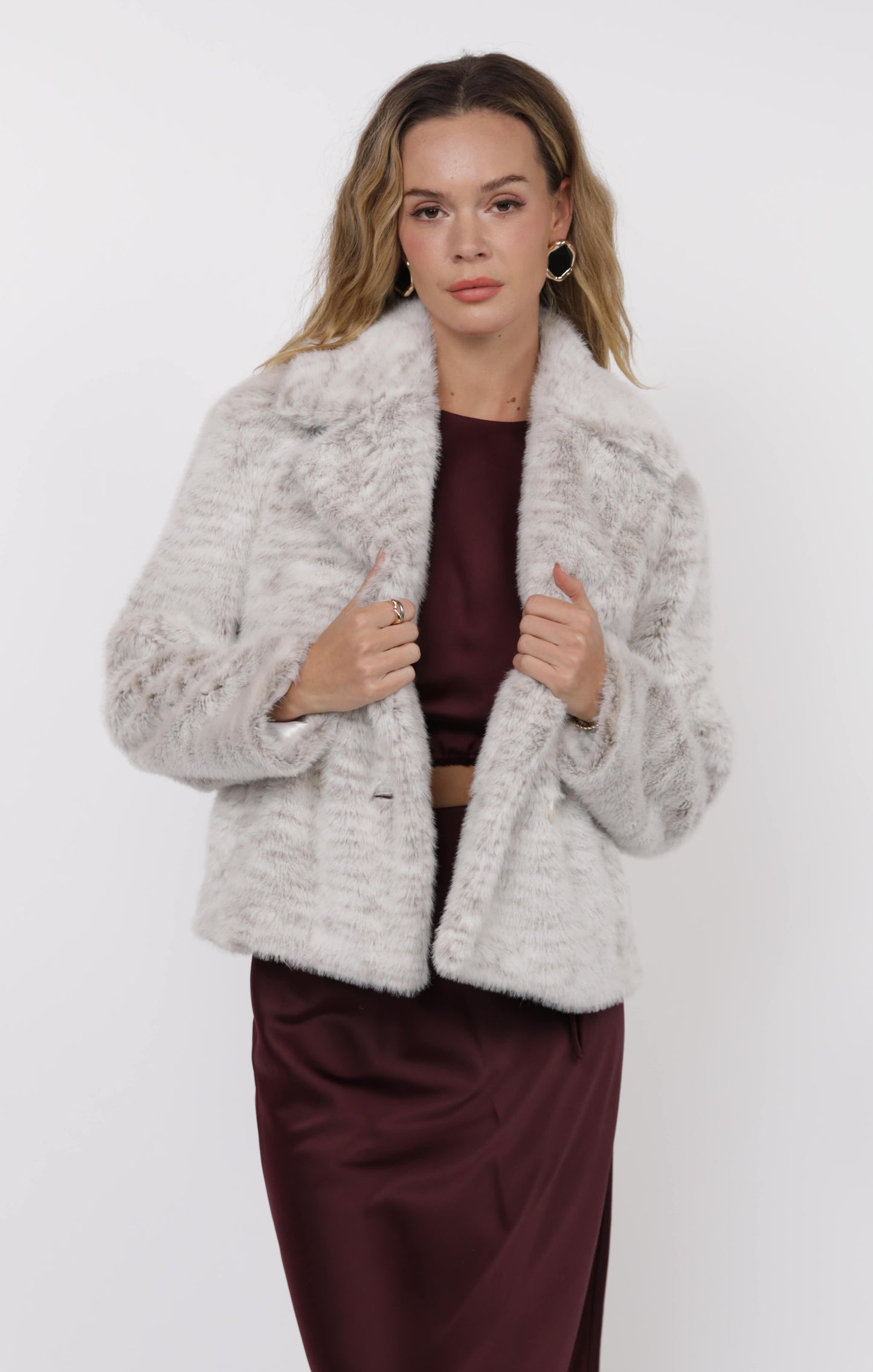 Pretty Fab Oversized Collar Faux Fur Coat