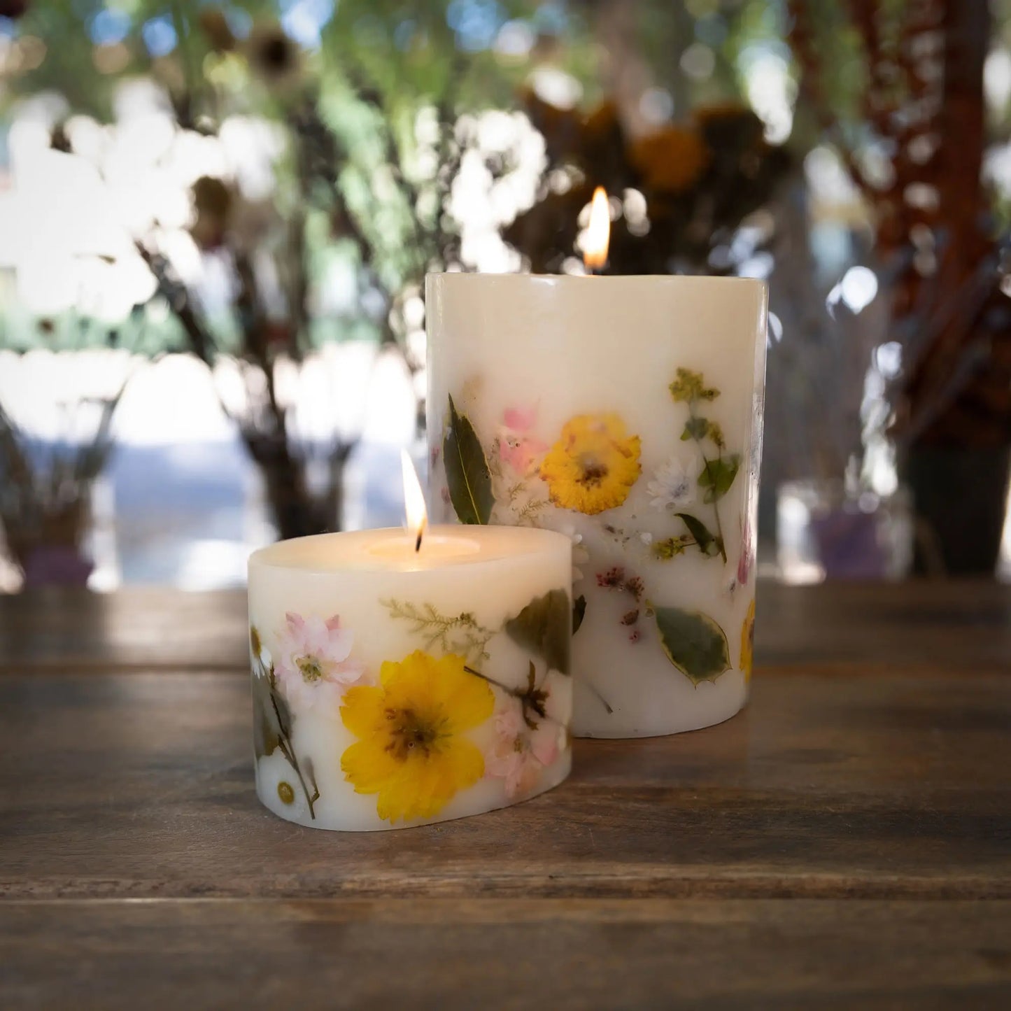 Rosy Rings, Lemon Blossom + Lychee Petite Botanical Candle - Boutique Dandelion