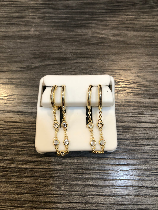 Double Yard Chain Huggies