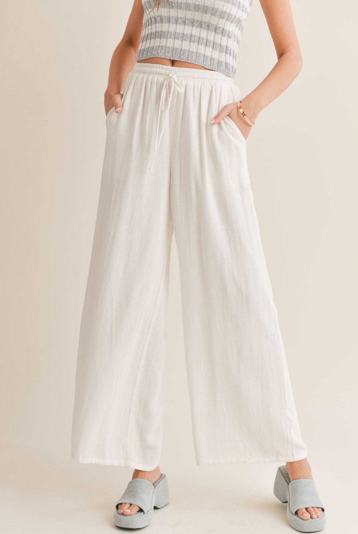 Sadie & Sage, Sugarloaf Elastic Waist Pants in White - Boutique Dandelion