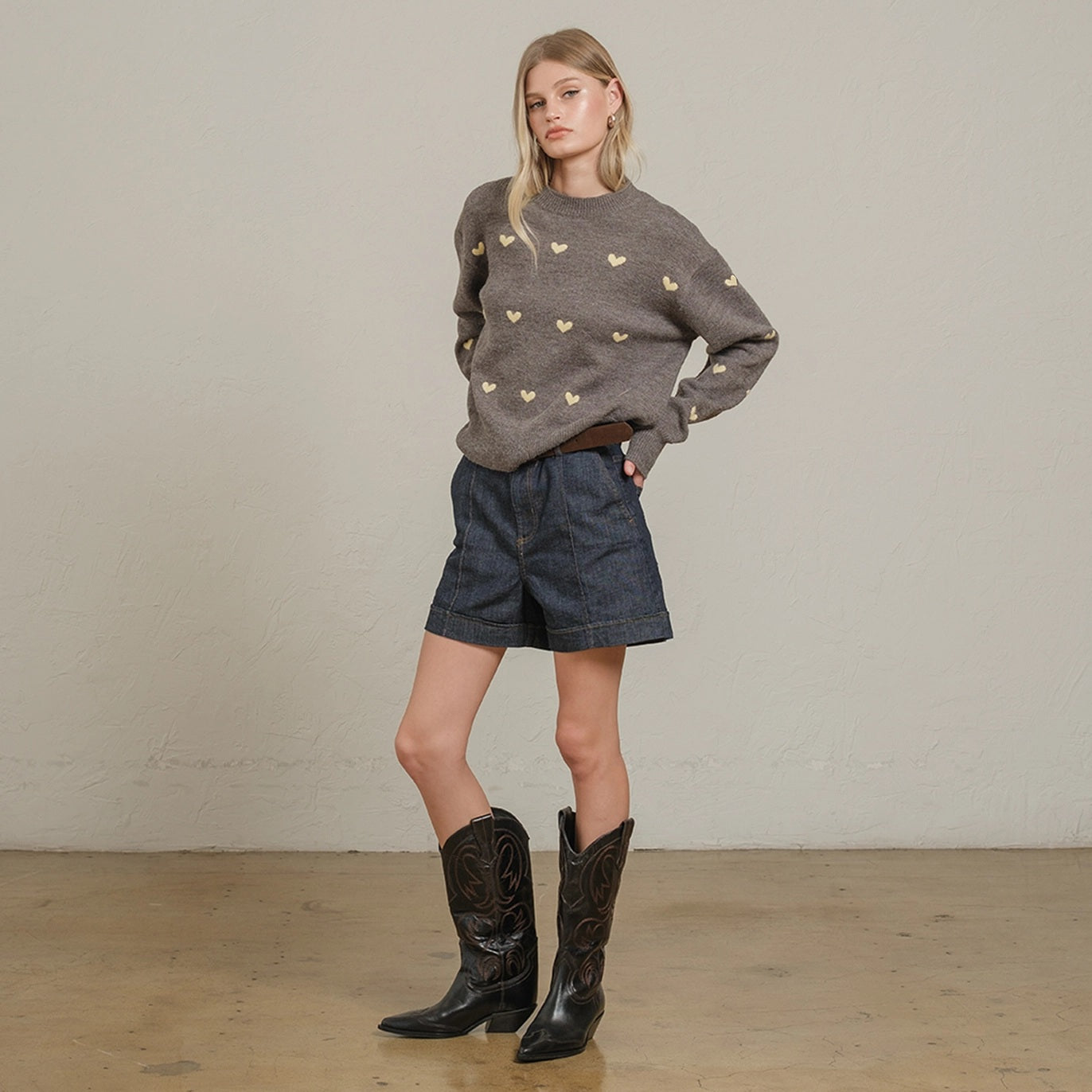 Heart Point Knit Sweater