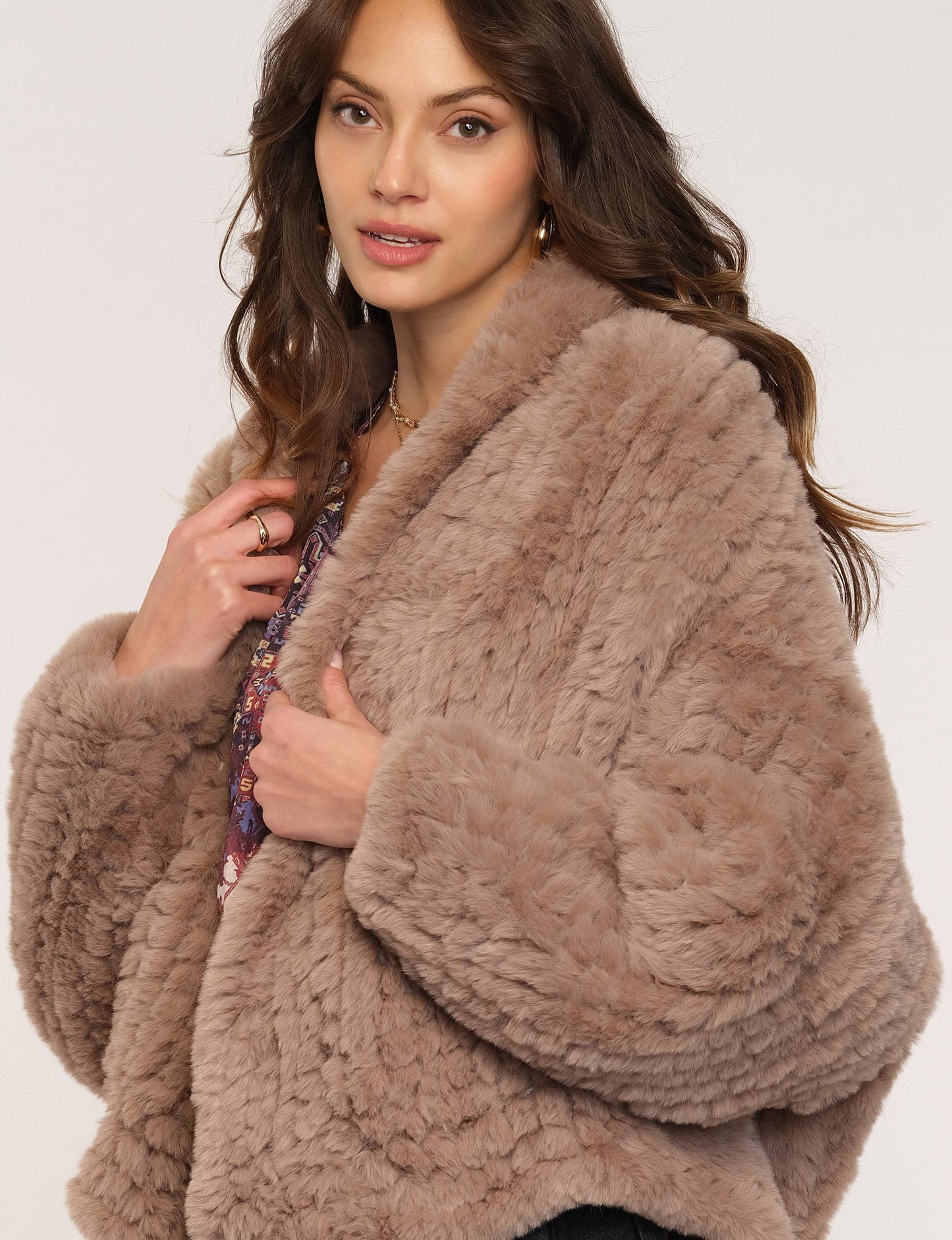 Heartloom, Sally Faux Fur Jacket in Praline - Boutique Dandelion