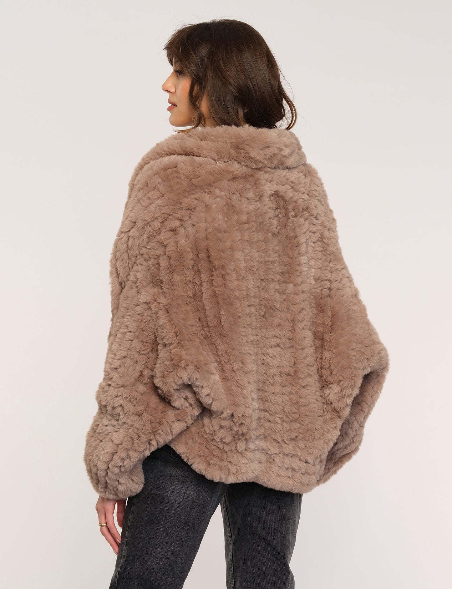 Heartloom, Sally Faux Fur Jacket in Praline - Boutique Dandelion