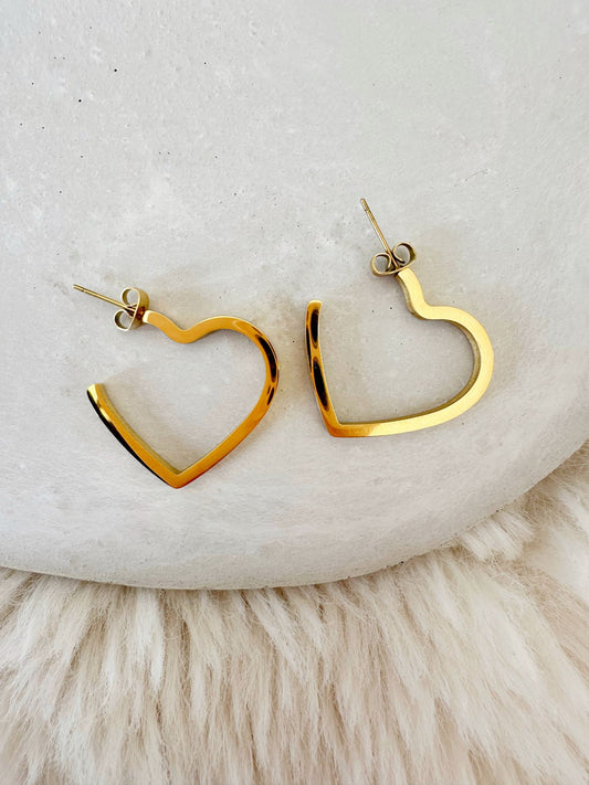 Aces x Spades, Fira Heart Earrings