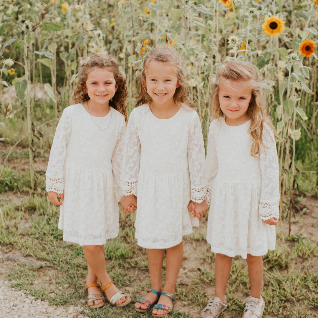 Ivory Lace Mommy & Me Dress 8-9Y Ivory Lace Mommy & Me Dress 8-9Y