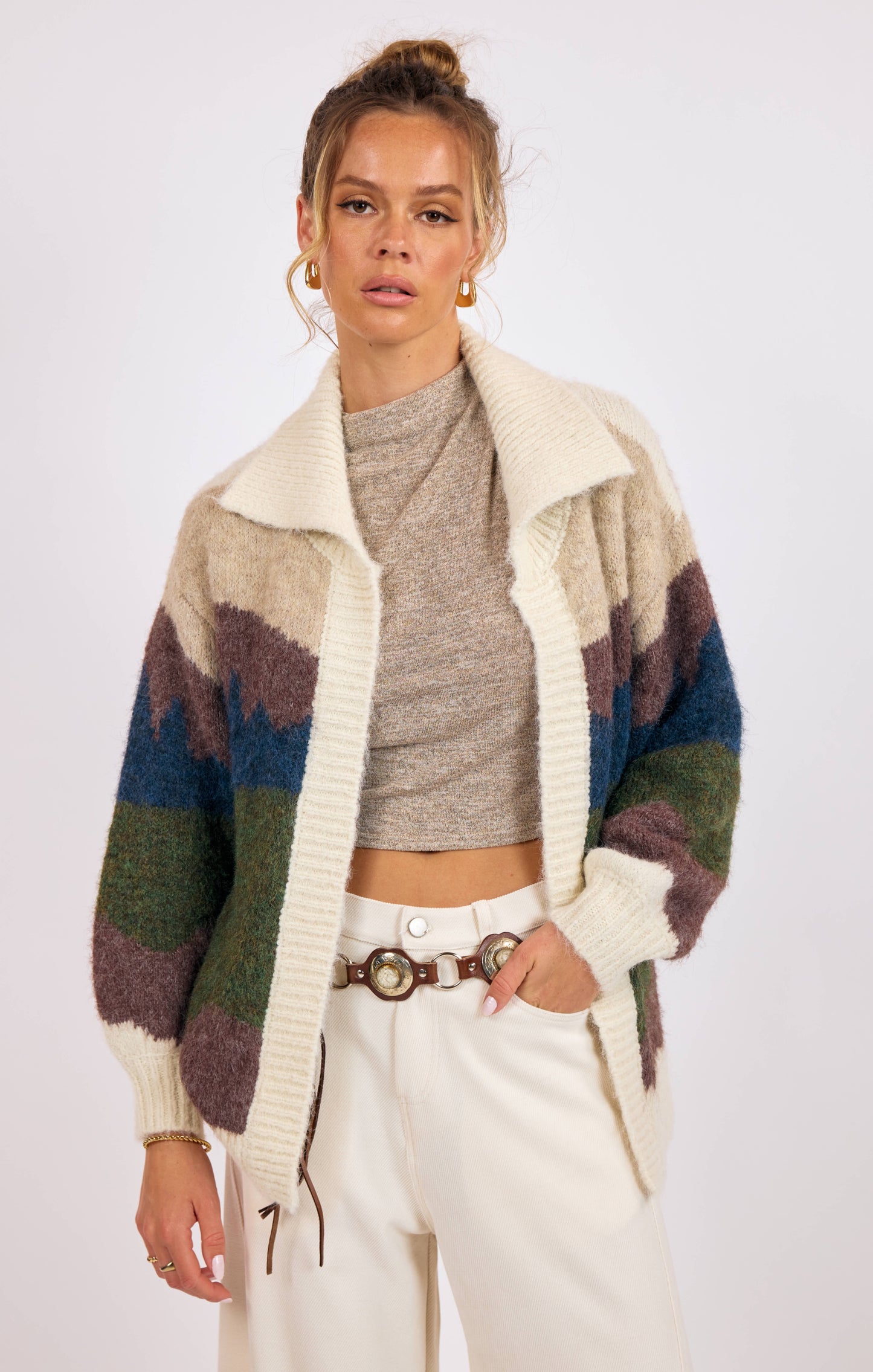 Birdie Landscape Intarsia Cardigan