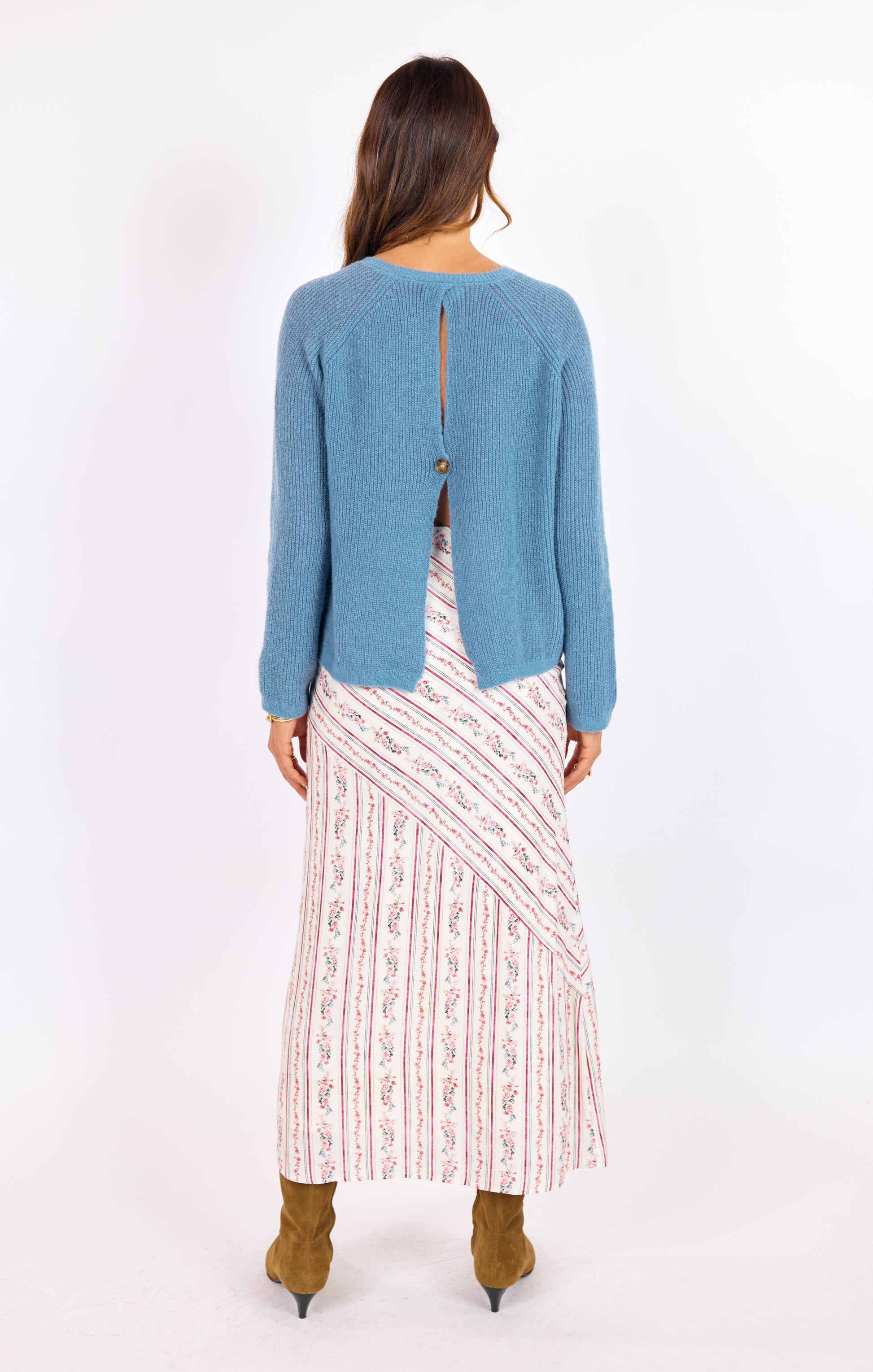 Fountain Open Back Sweater - Boutique Dandelion