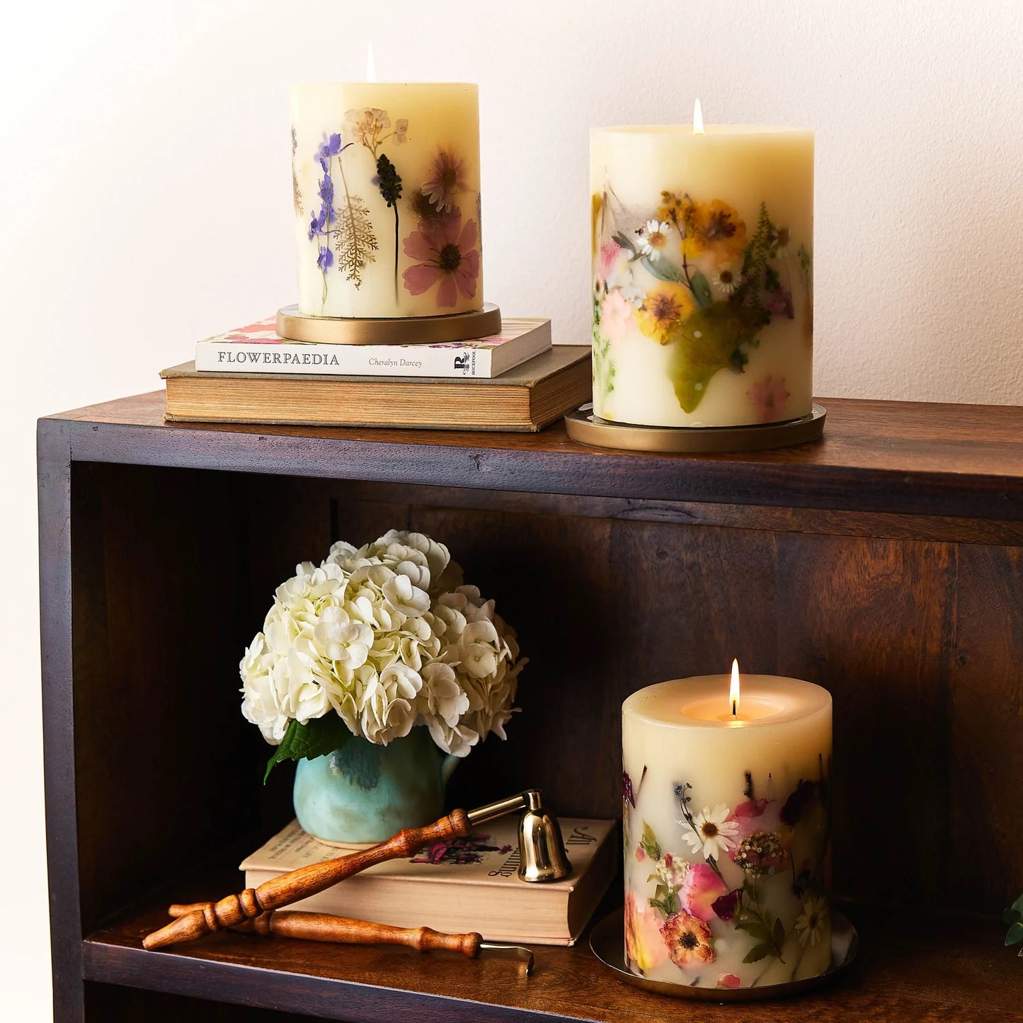 Rosy Rings, Roman Lavender Small Round Botanical Candle