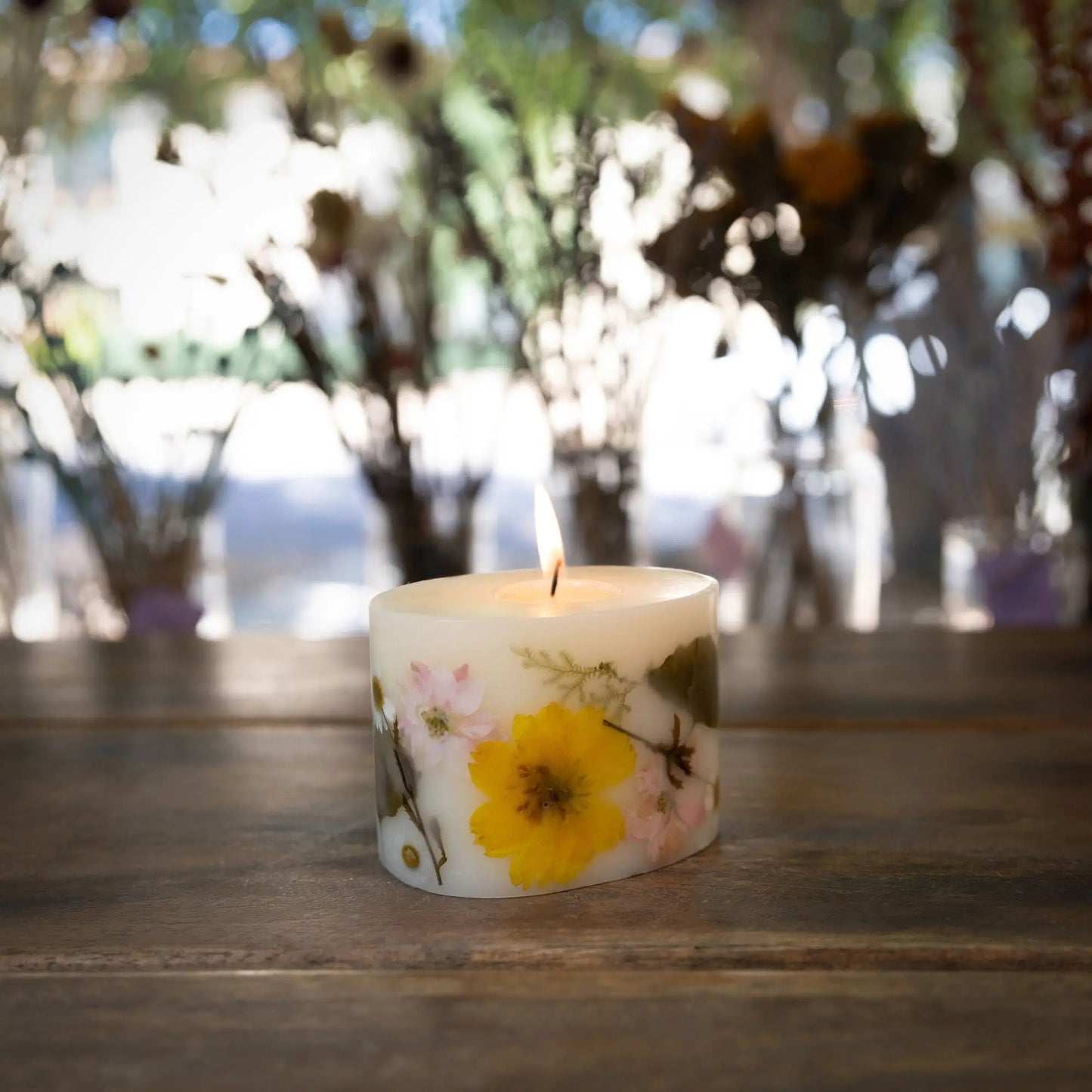 Rosy Rings, Lemon Blossom + Lychee Petite Botanical Candle - Boutique Dandelion